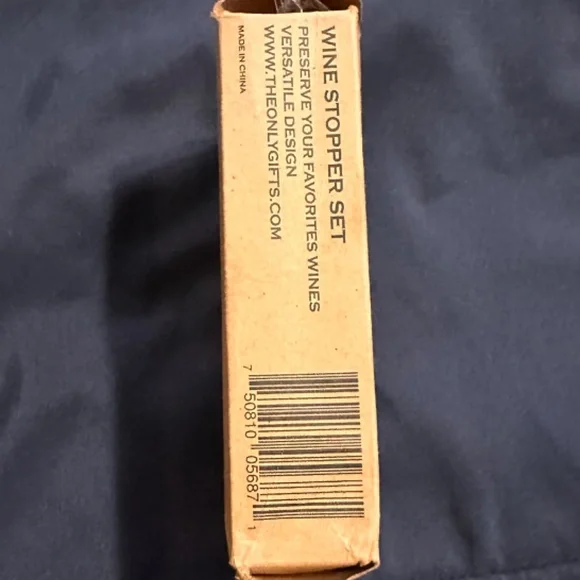 The Only Gift Worth Giving Wine Stoppers & Tovolo silicone king cube ice tray - Picture 4 of 13